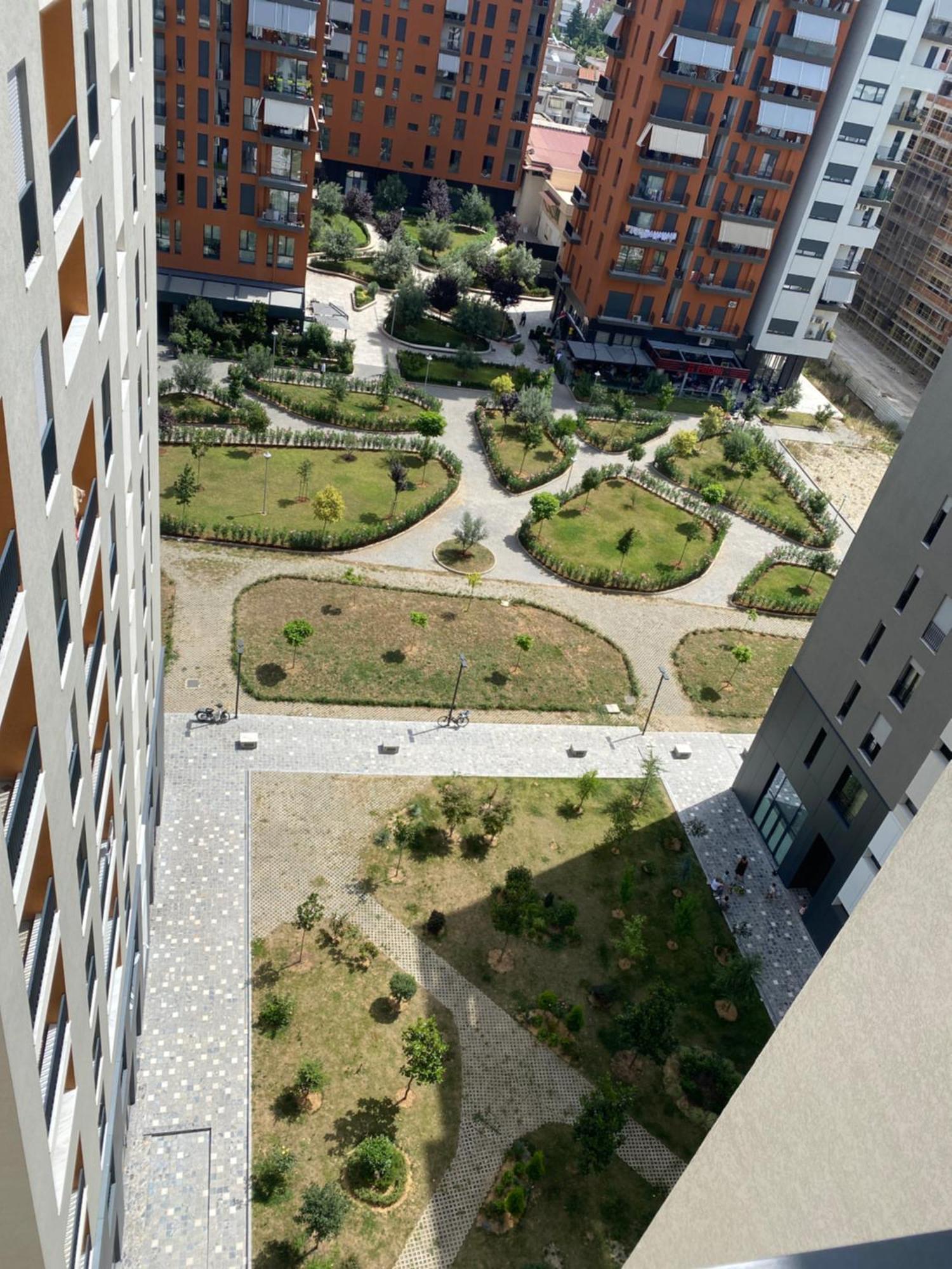 Zirkon City Rush Apartment Tirana Zewnętrze zdjęcie